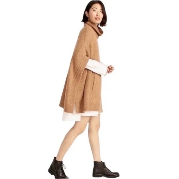 J. CREW Relaxed Turtleneck Poncho Sweater Merino Wool Alpaca Pocket Small Medium - Picture 1 of 15